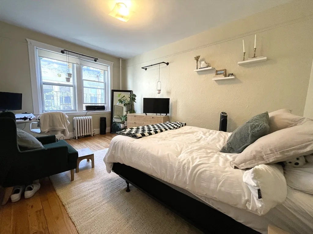 1691 Commonwealth Ave, Brighton