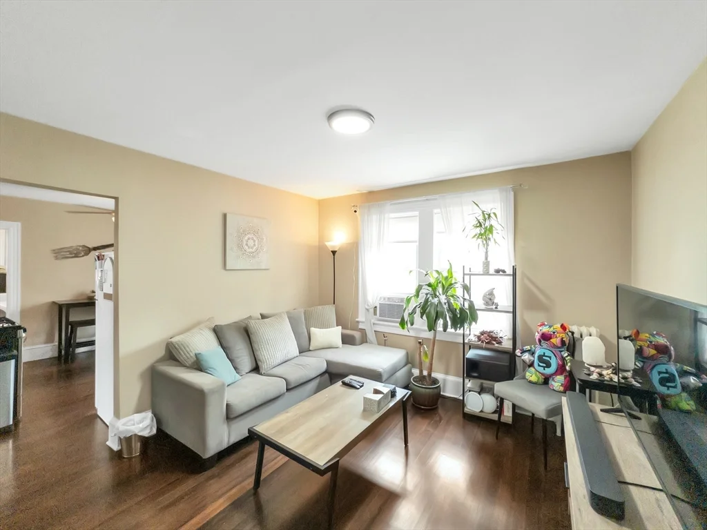 24 Annafran St, Roslindale