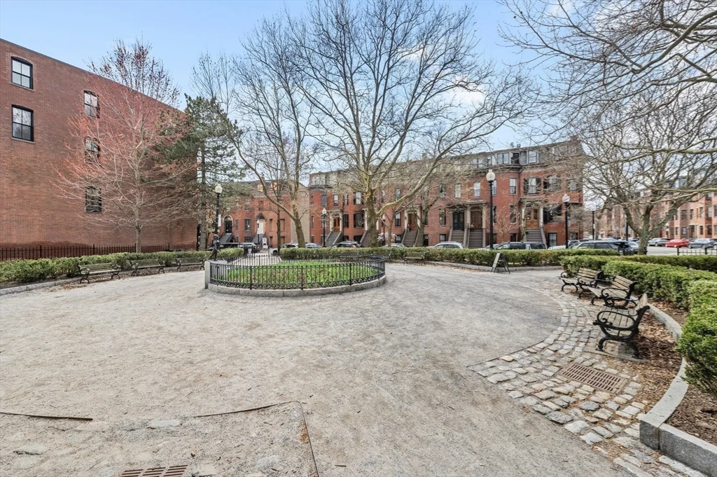 75 Montgomery St, South End