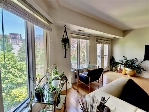 100 Fulton St, Waterfront