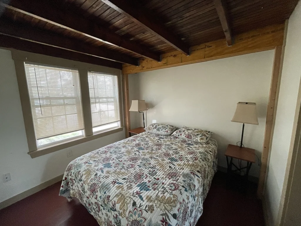 28 Brighton St, Green Harbor