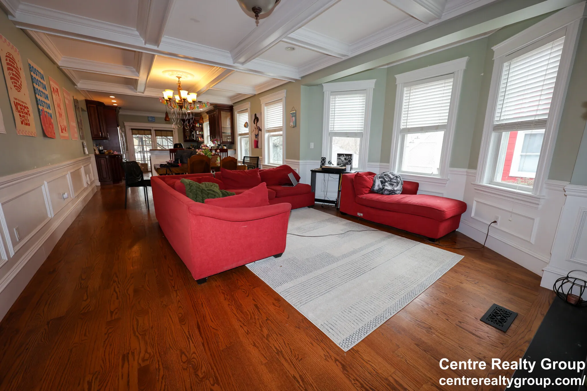 127 Nonantum St, Oak Square