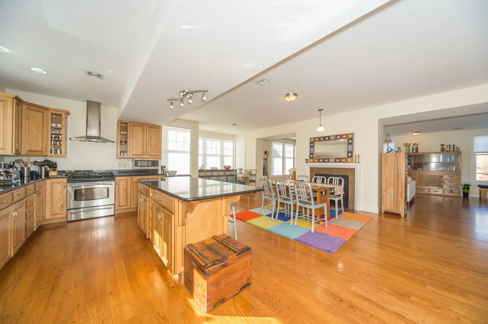 53 Winslow Rd, North Brookline