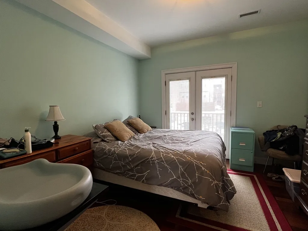 35 Magnolia Ave, Mid-Cambridge