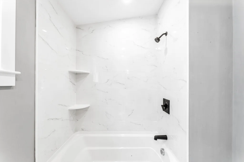 31 Woodlawn, Jamaica Plain