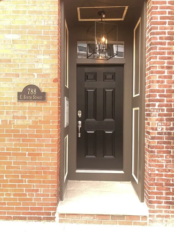 786 E Sixth, South Boston