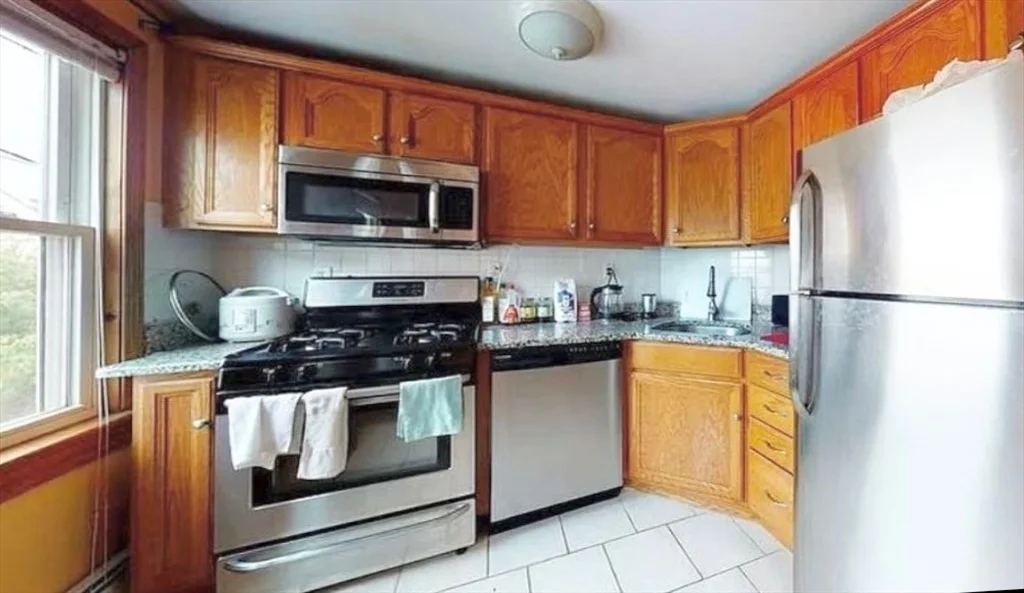 93 Baxter St, South Boston