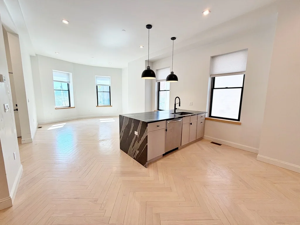 182 Webster St, East Boston
