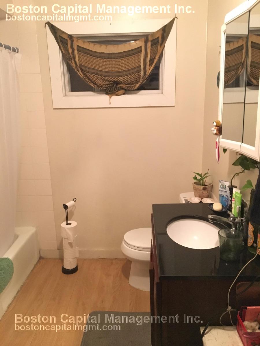 42 Sewall St, Somerville