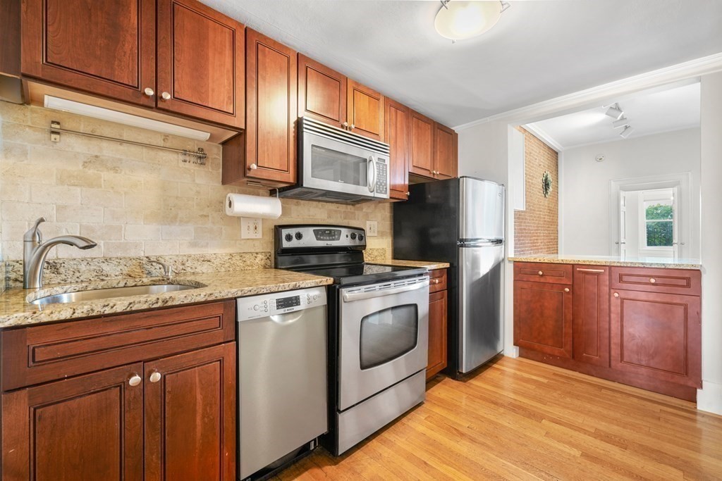 230 Beacon St, Back Bay