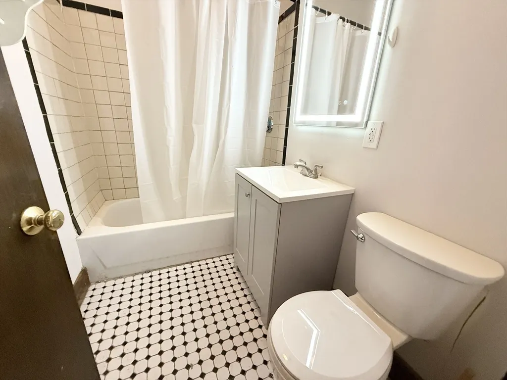 112 Allston St, Allston