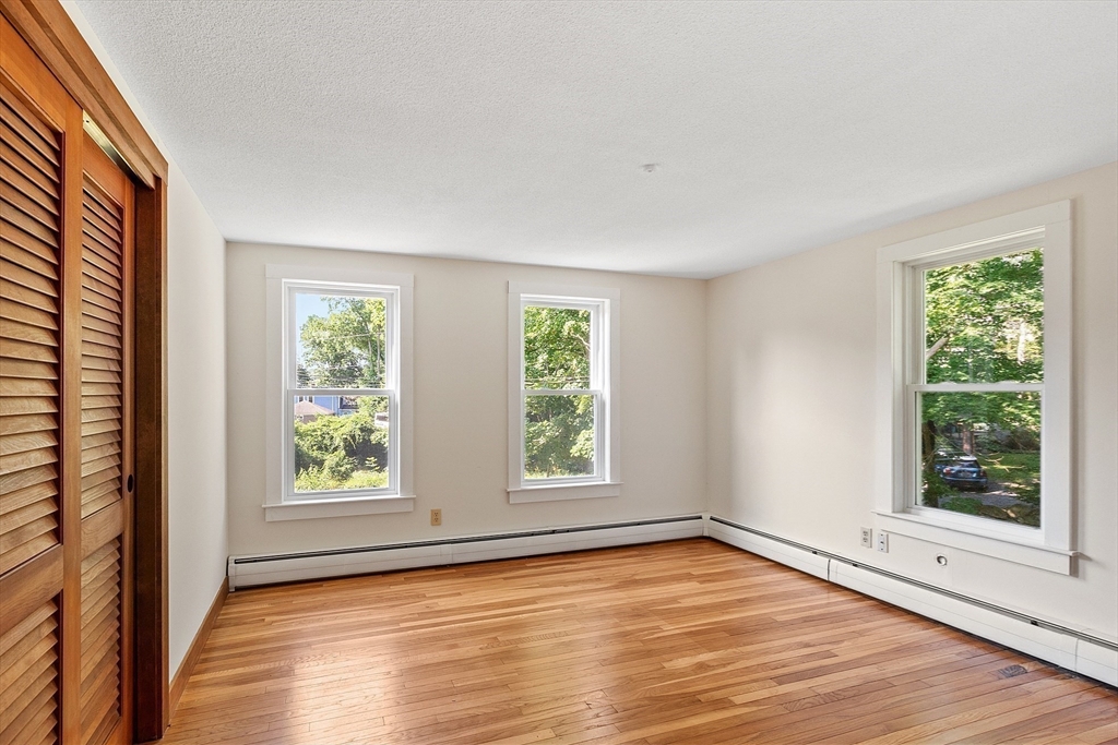 4 Lowest Ln, Rockport