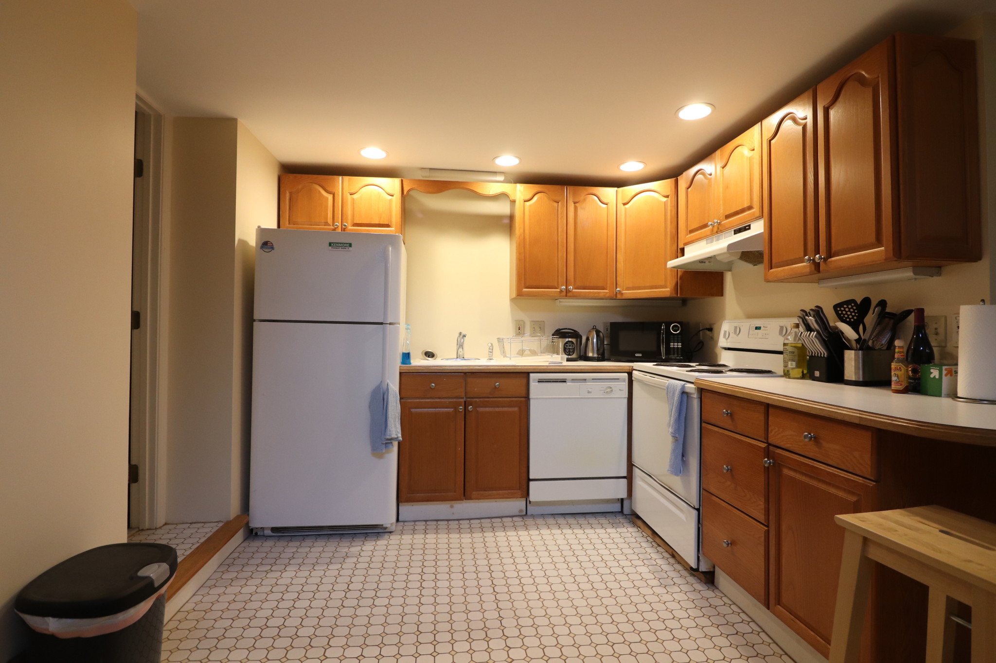 1090 Beacon St, Brookline