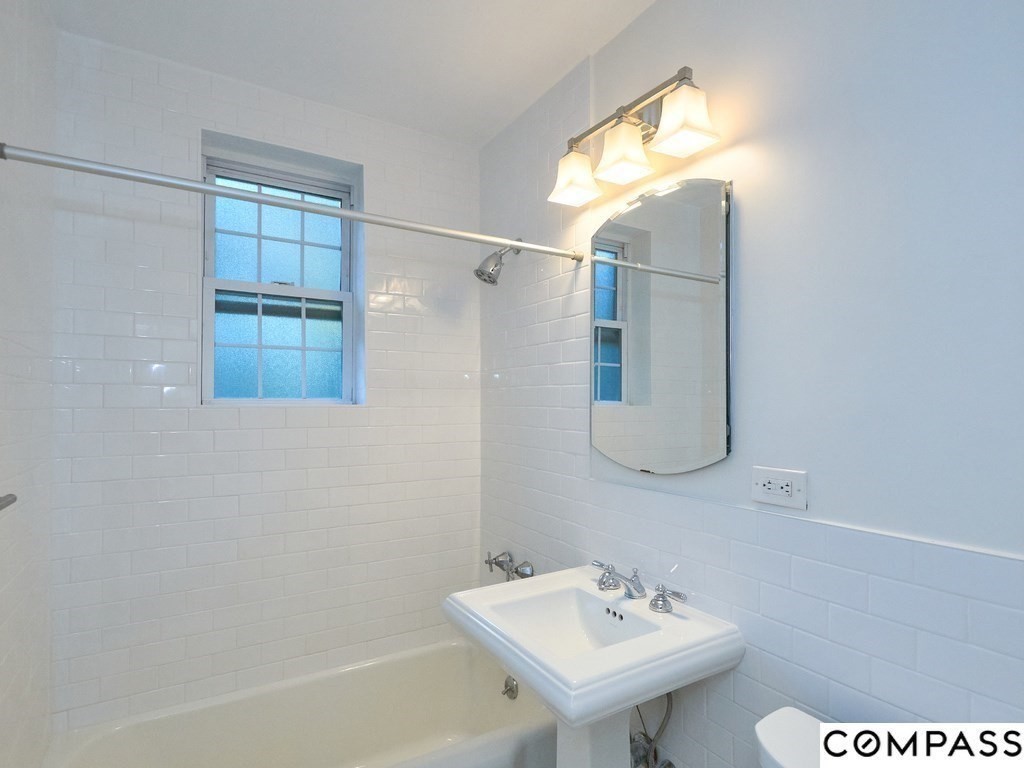 16 Ware St, Harvard Square