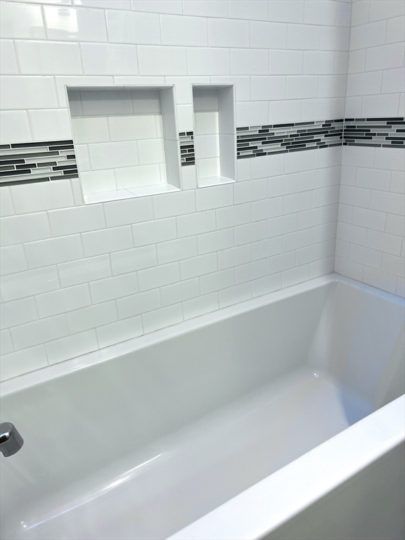 90 Monument, Medford