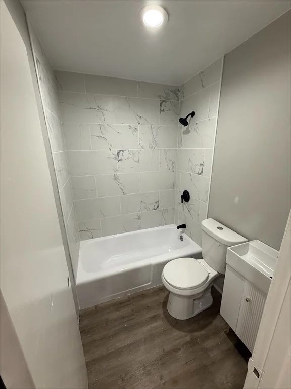 83 Haven St, Reading