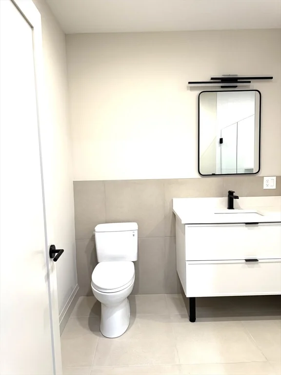 100 Lincoln, Brighton