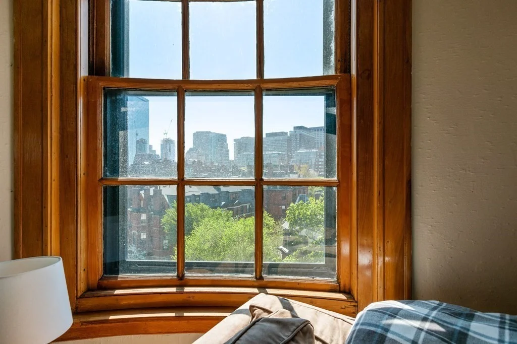 8 Gloucester St, Back Bay