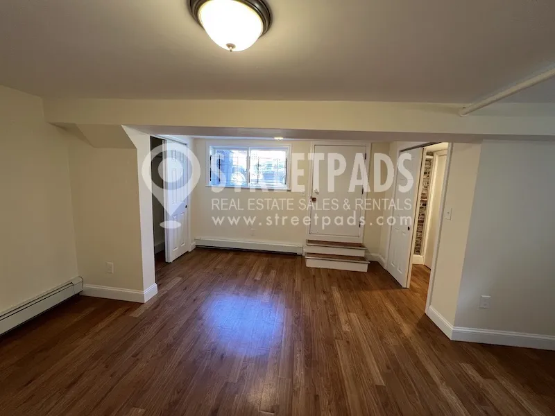 381 Harvard St, Mid-Cambridge