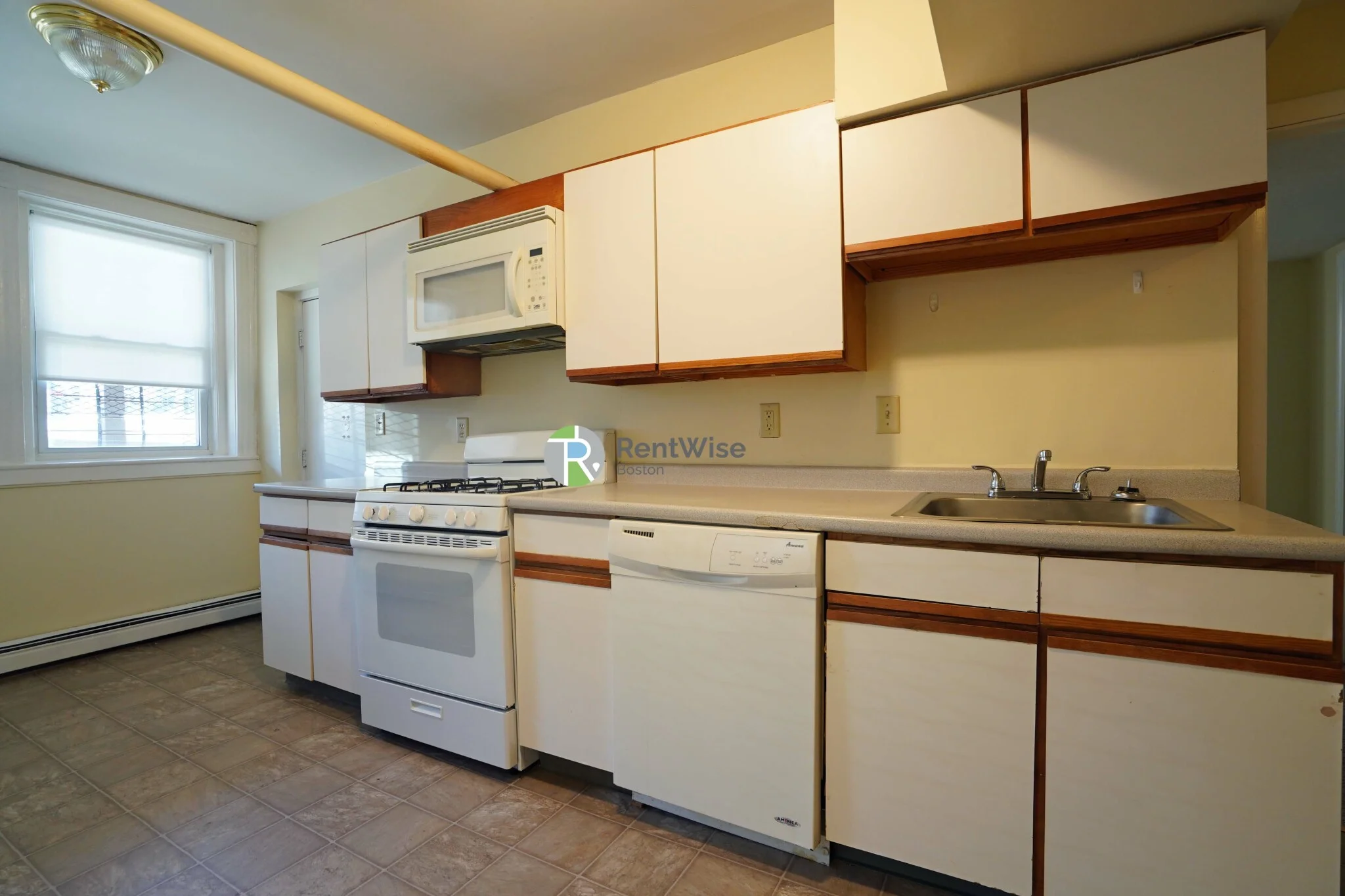 230 Fuller St, North Brookline