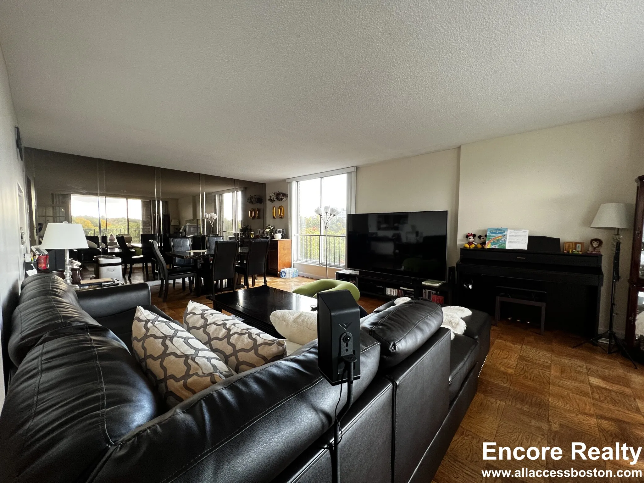 77 Pond Ave, Brookline Village