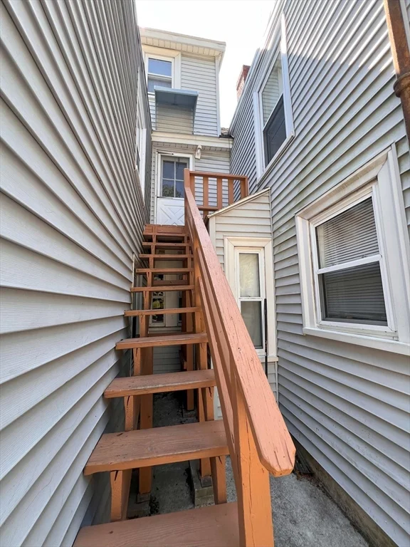 173 Granite St, Quincy