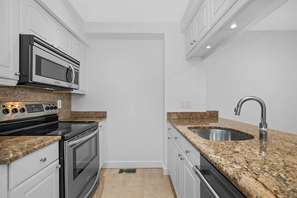 131 Warren Ave, South End