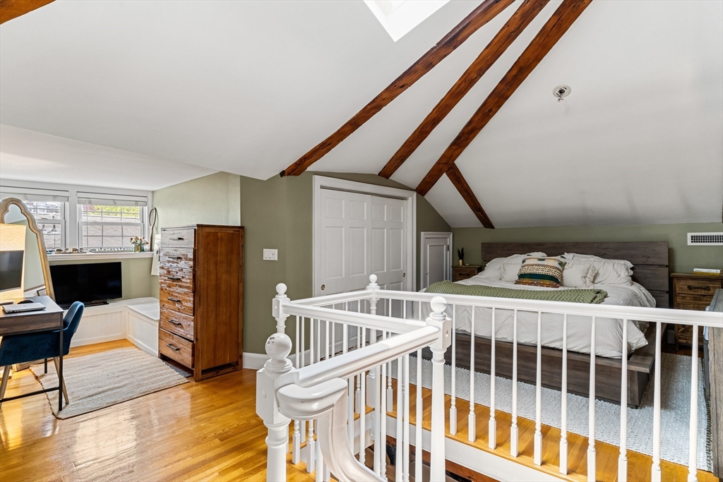 121 Main St, Charlestown