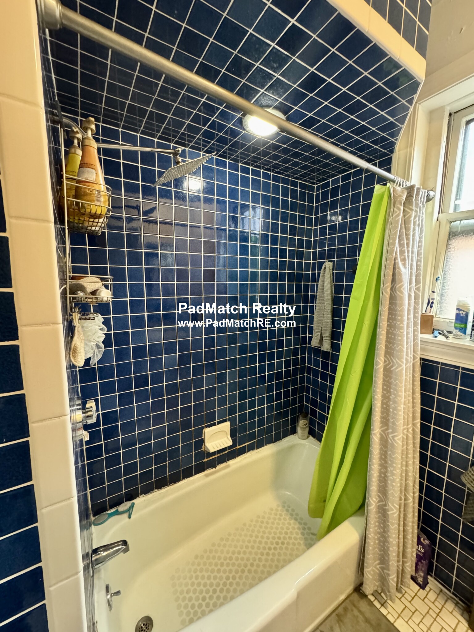 106 Strathmore Rd, Brighton