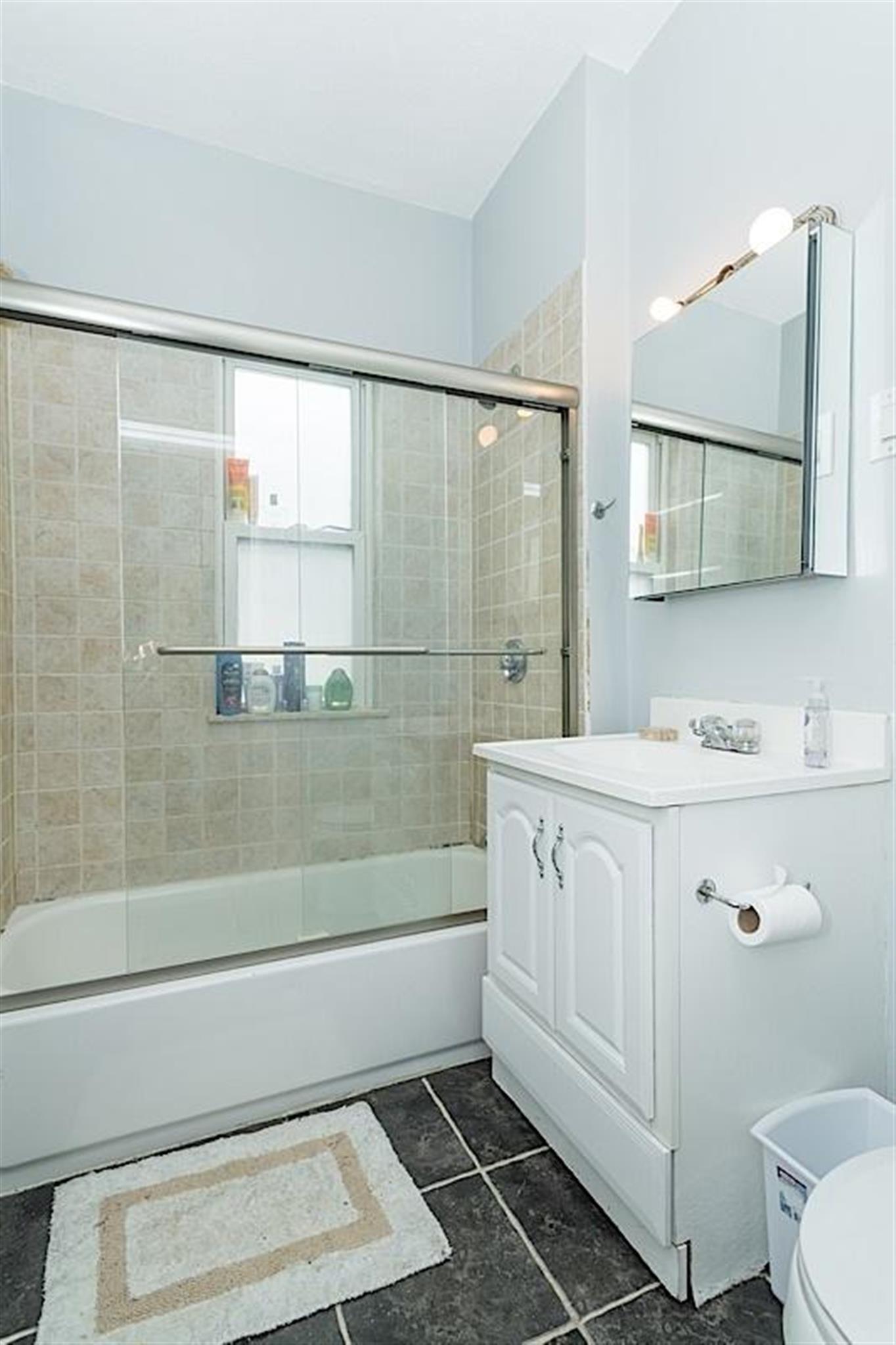 32 Hawthorne St, Davis Square