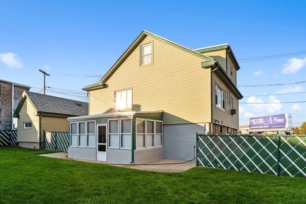 462 American Legion Highway, Revere