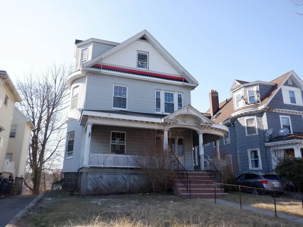 1127 Hyde Park Ave, Hyde Park