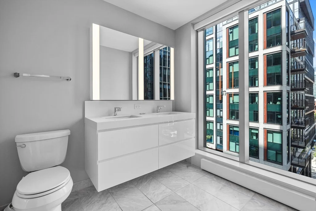 135 Seaport Blvd, Seaport District