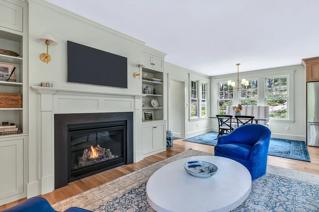 17 Atlantic Ave, Cohasset