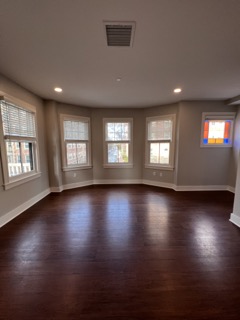 390 Harvard St, Mid-Cambridge