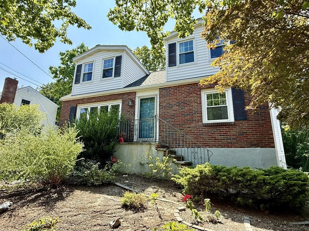 100 Stimson St, West Roxbury