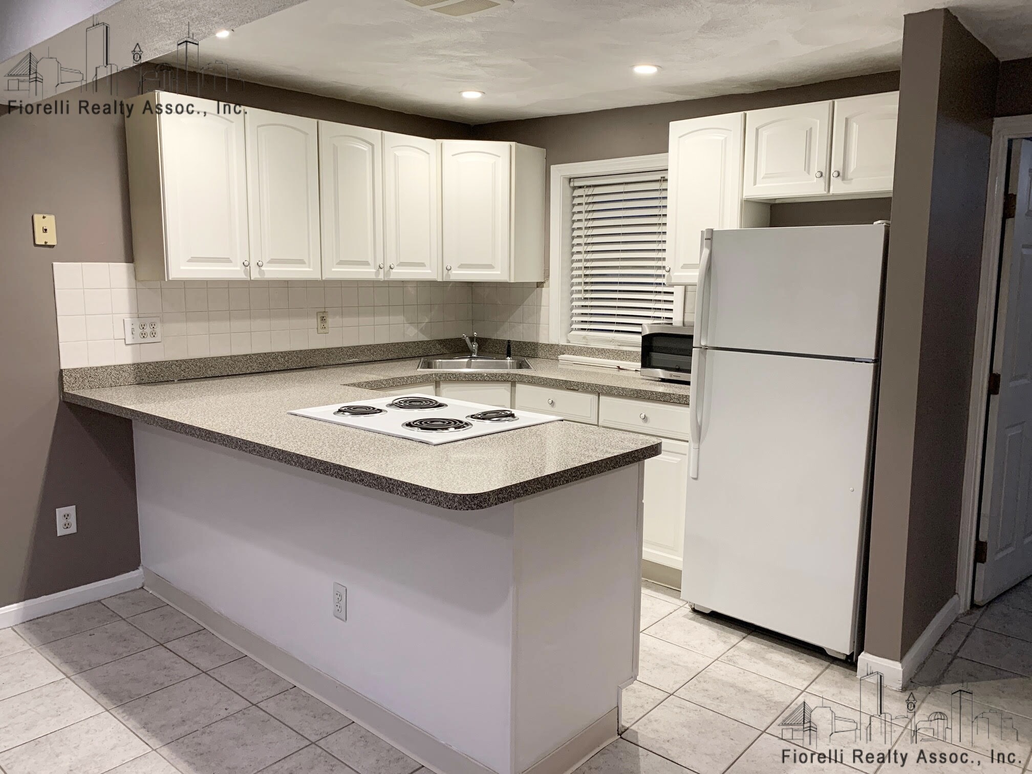 16 Parmenter St, North End