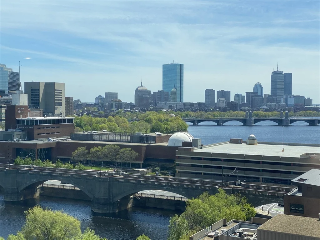 10 Museum Way, East Cambridge