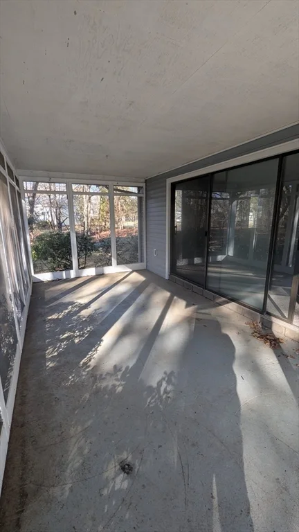 10 Sherwood Ave, Foxboro