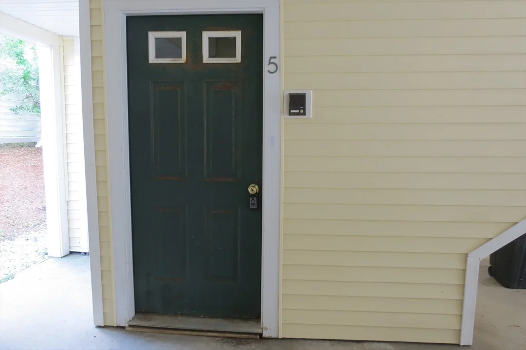 11 Railroad Ave, Salisbury