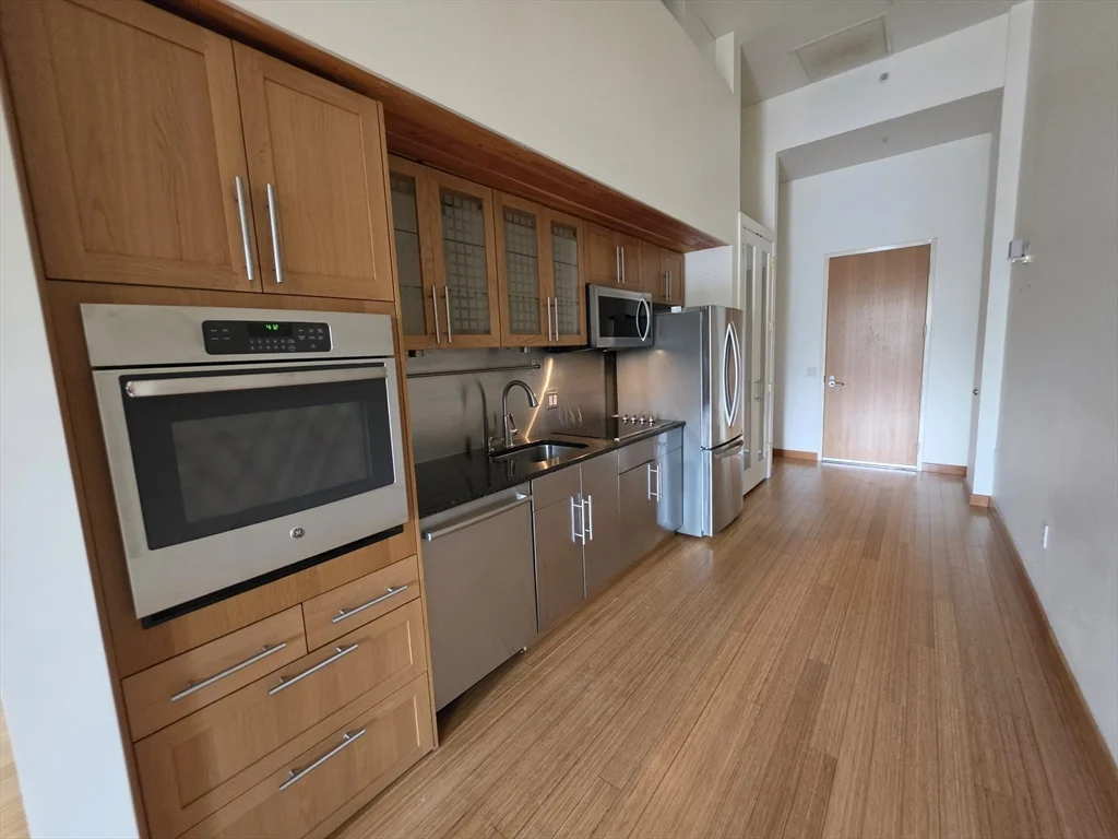 290 Pleasant St, Watertown