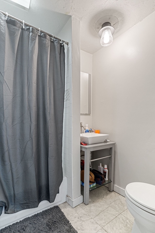 181 W 5th St, South Boston