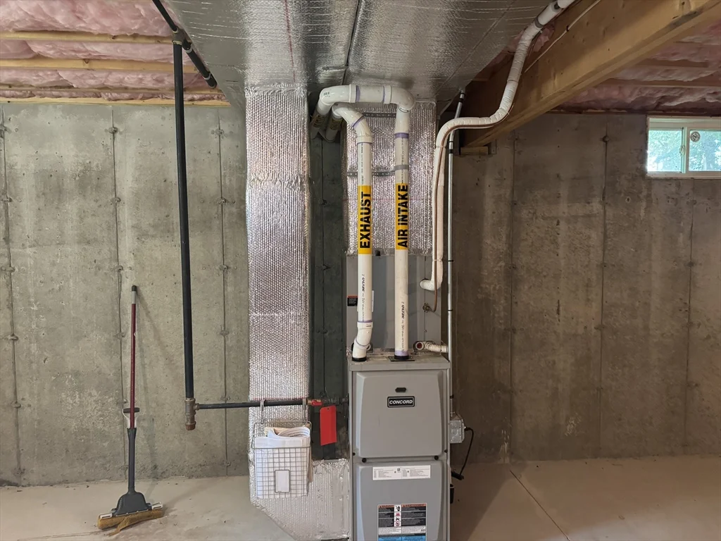 86 West St, Middleboro