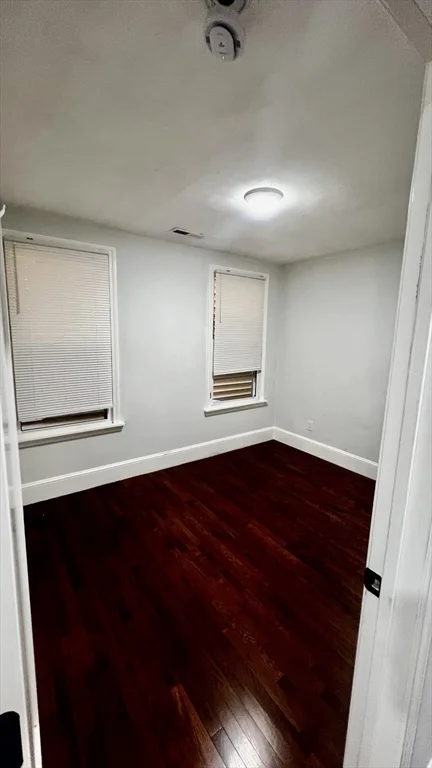 397 Chelsea St, East Boston