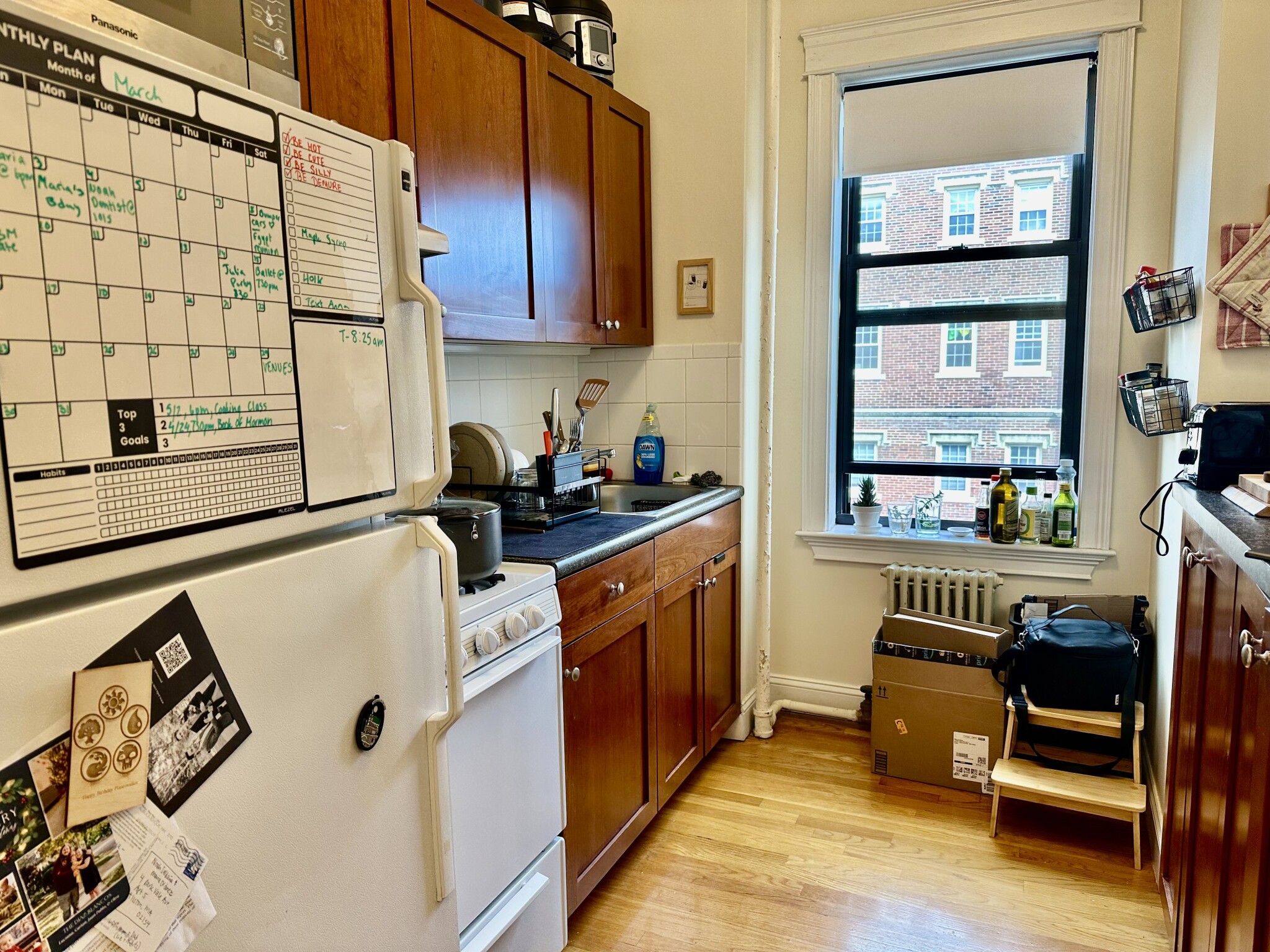 4 Park Vale Ave, Allston