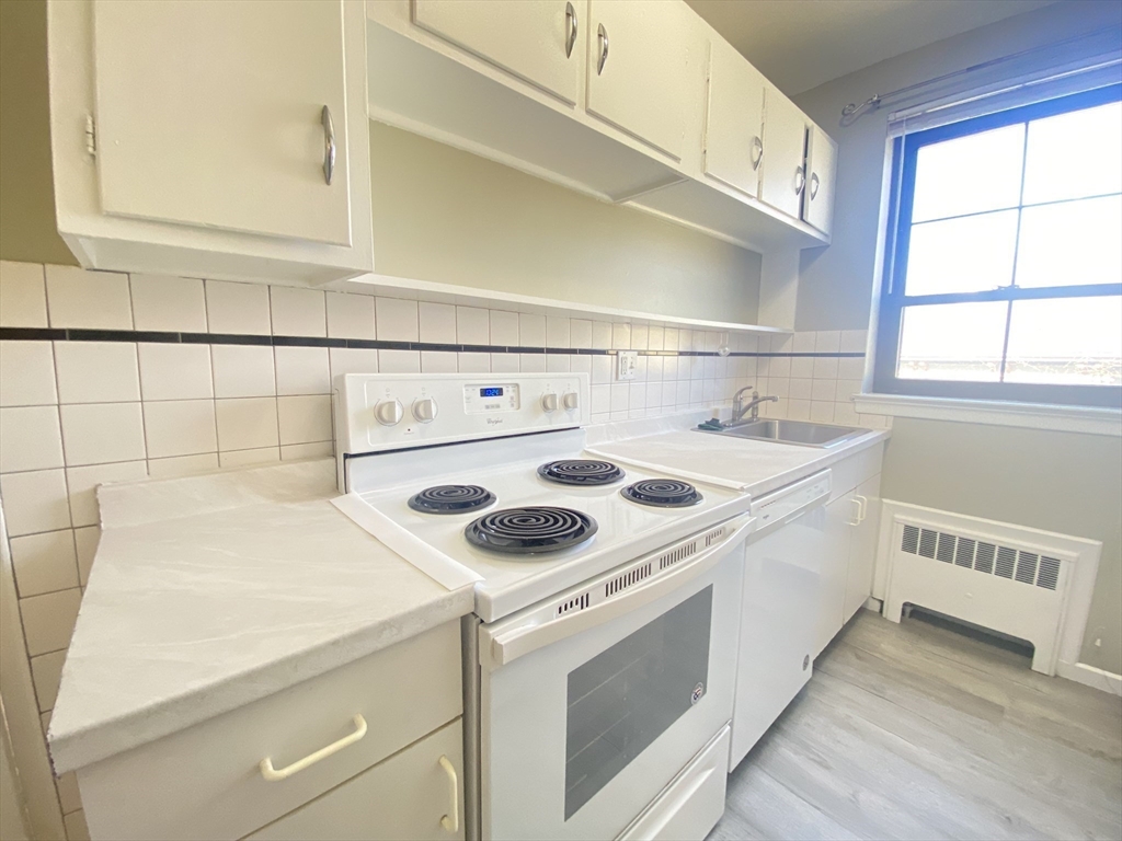 55 Harvard Ave, Harvard Avenue