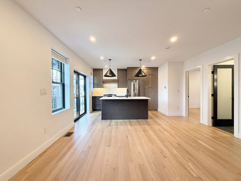 99 5th St, East Cambridge