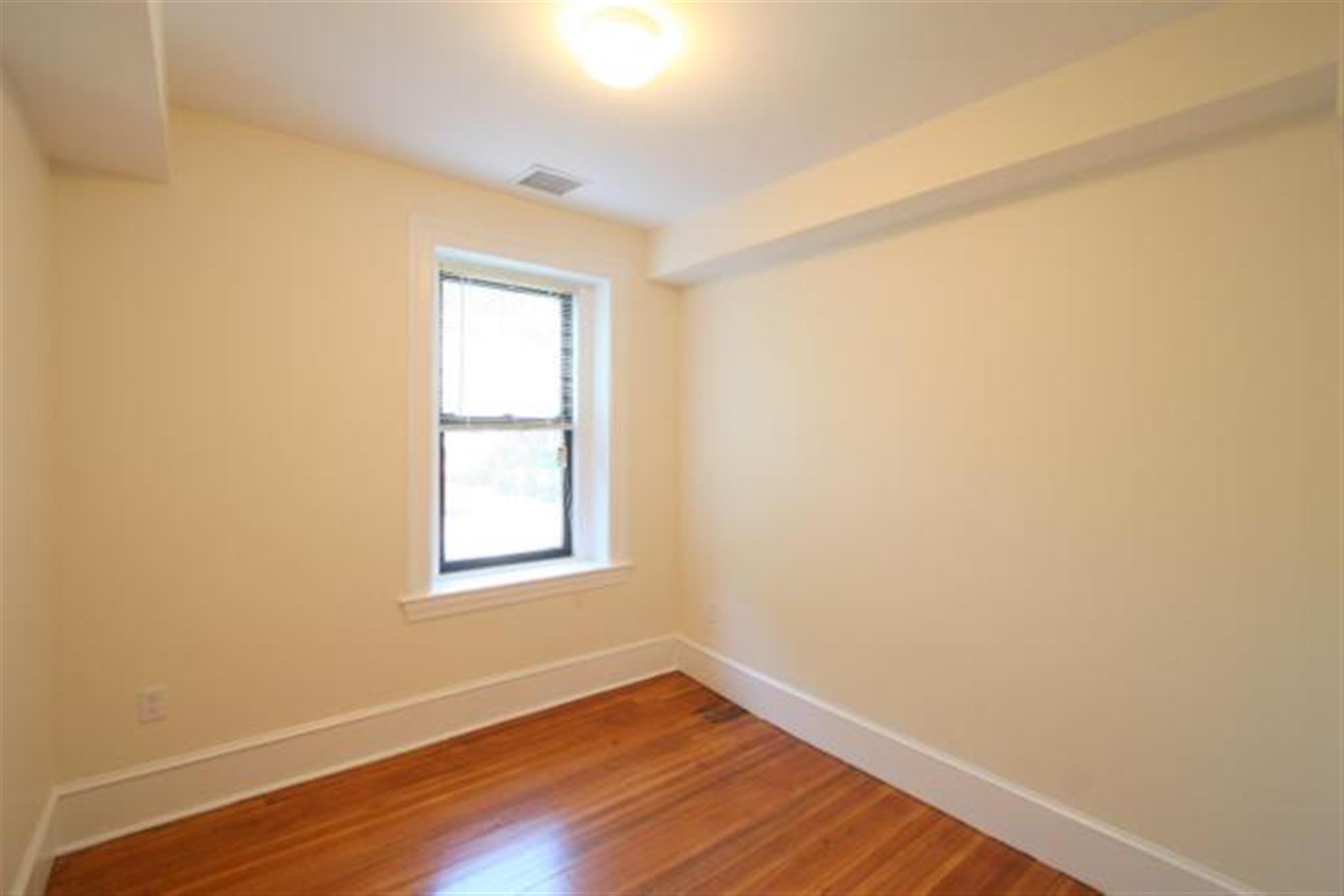 2 bed, 1 bath apartment for rent at 881 Cambridge Unit 23, Central Square — photo 3 of 10