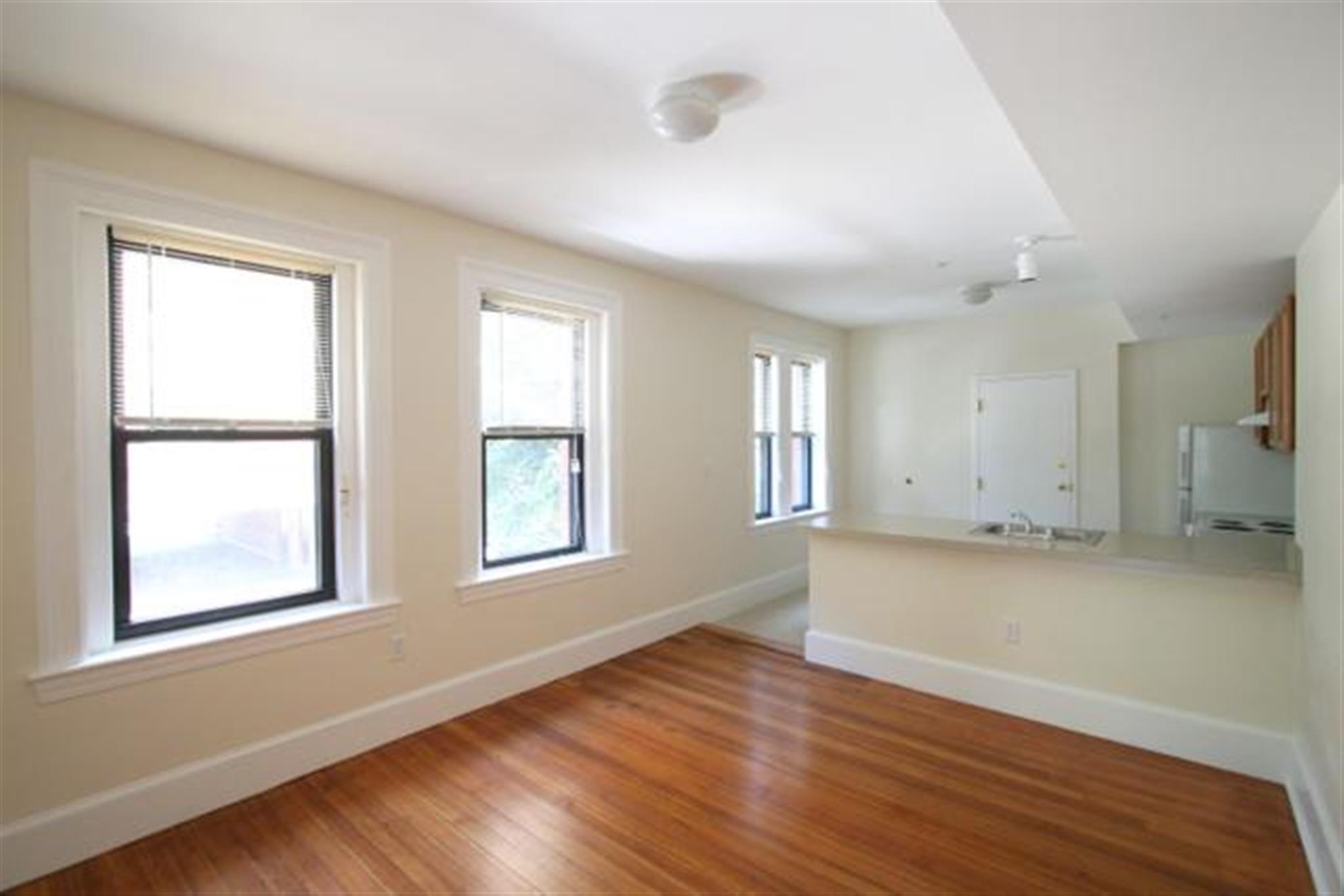 2 bed, 1 bath apartment for rent at 881 Cambridge Unit 23, Central Square — photo 5 of 10