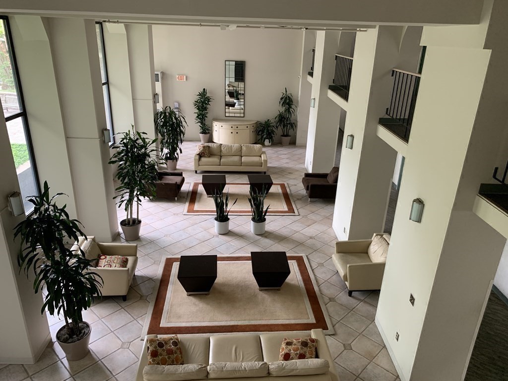 1731 Beacon St, Brookline